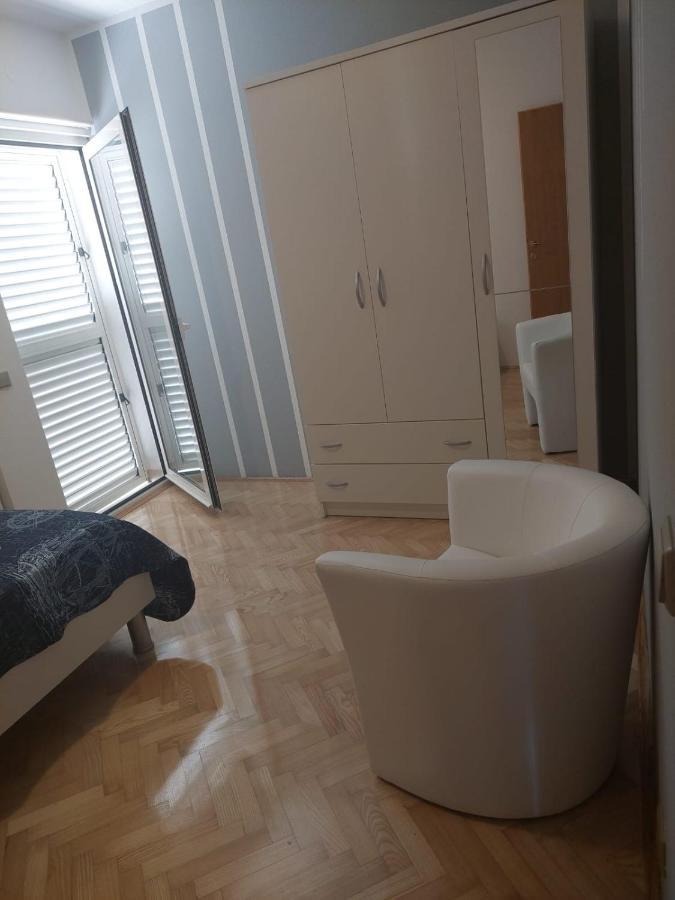 Apartments "Jope I Toni" 比奥格勒·纳·莫鲁 外观 照片